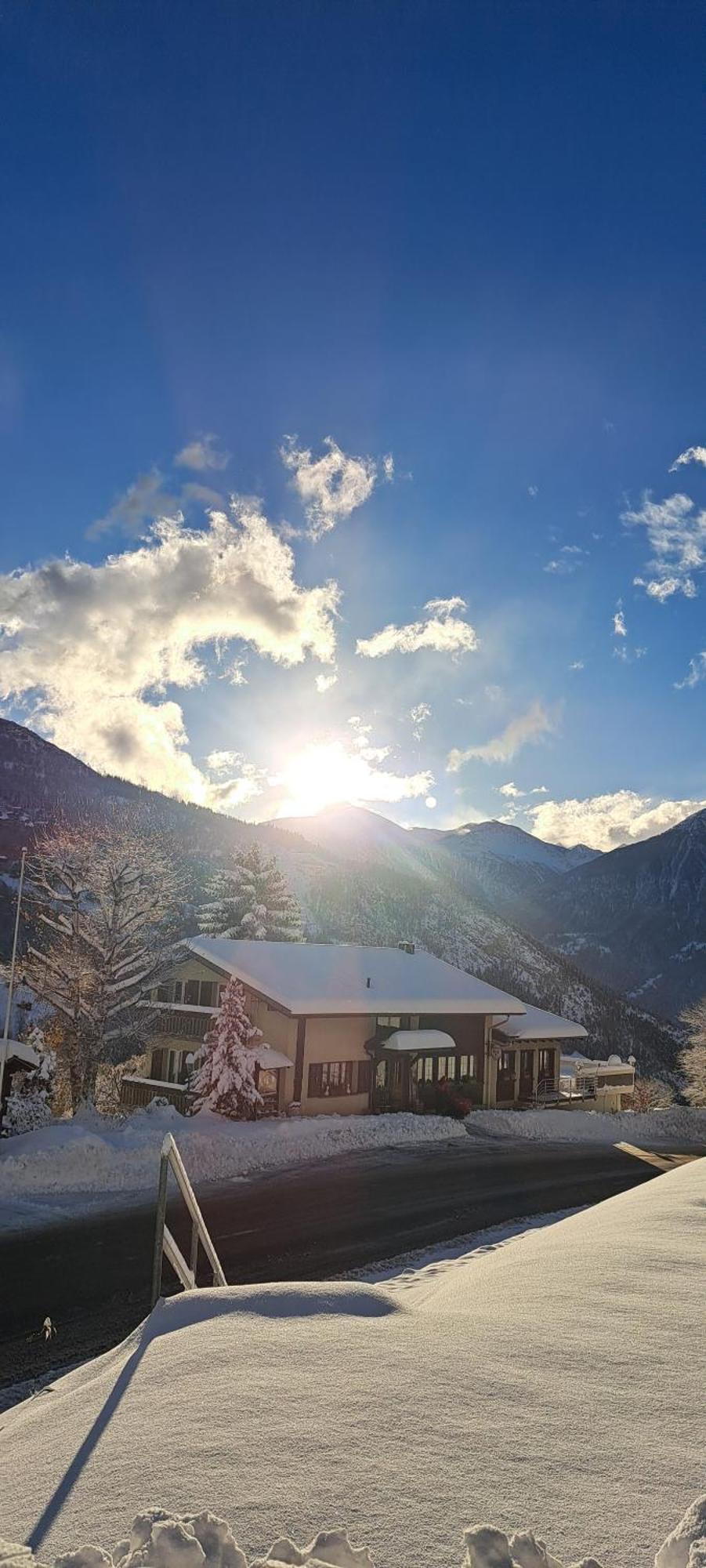 B&B Chalet Rustica Inden, Leukerbad Exterior photo